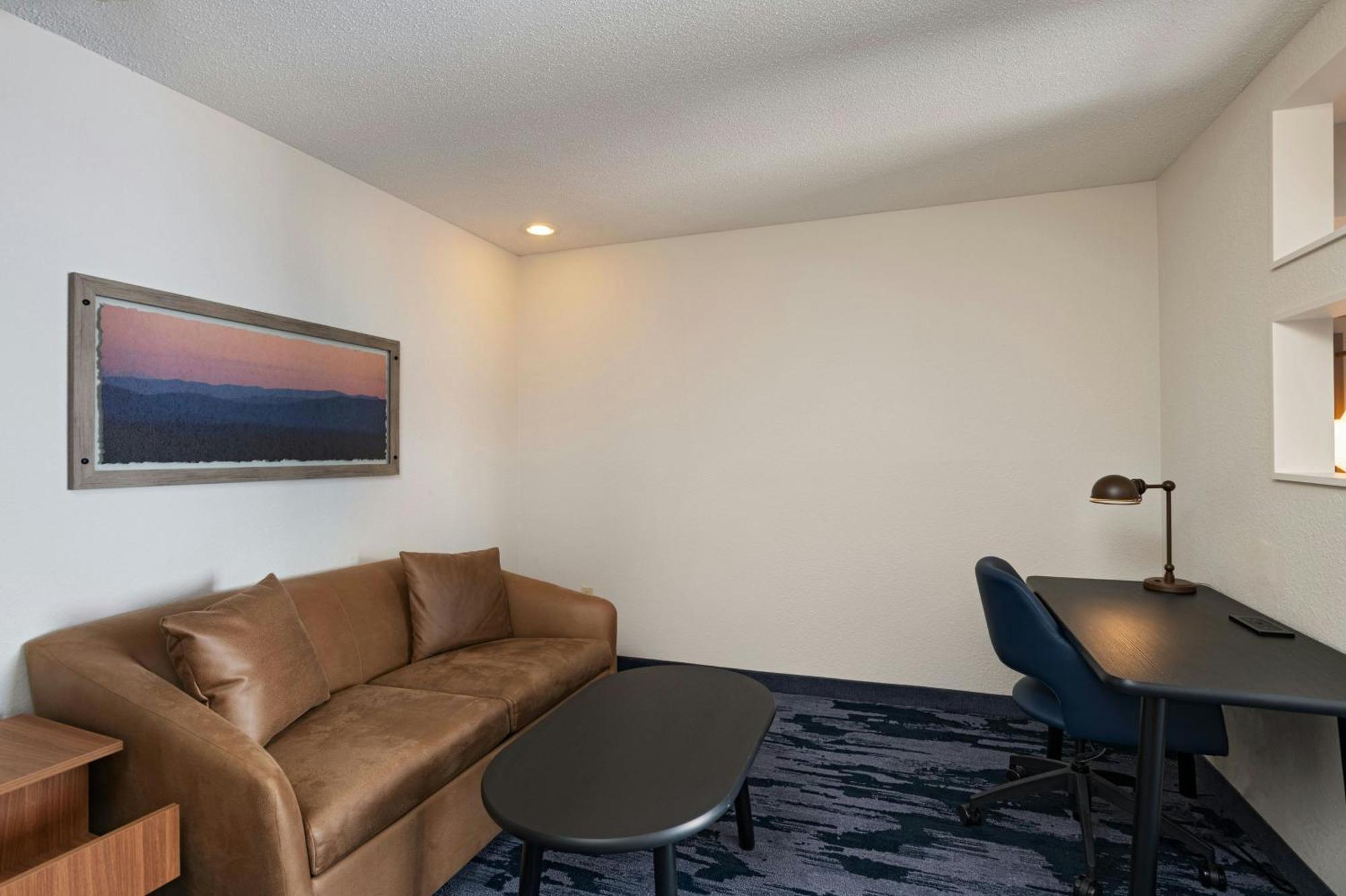 Fairfield Inn & Suites Kansas City Airport Экстерьер фото