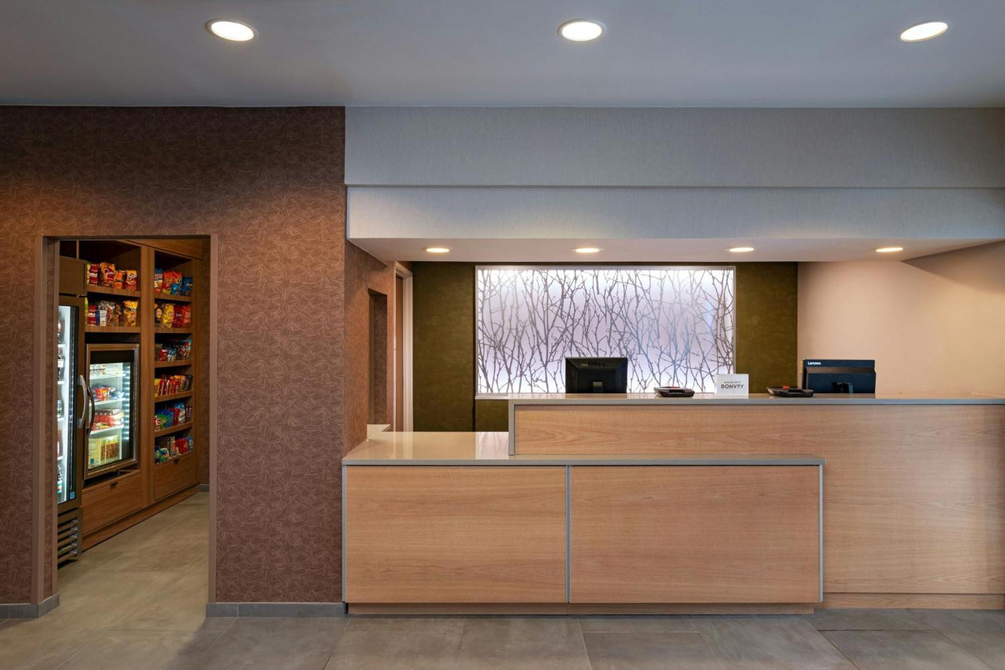 Fairfield Inn & Suites Kansas City Airport Экстерьер фото